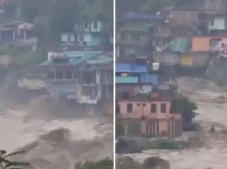 ഹിമാചൽപ്രദേശിൽ മേഘവിസ്ഫോടനത്തിൽ രണ്ടുപേർ മരിച്ചു. നിരവധിപേരെ കാണാതായതായി റിപ്പോർട്ട്. നിരവധി വീടുകൾ, ഒരു സ്കൂൾ കെട്ടിടം, പ്രധാന പാതകളെ ബന്ധിപ്പിക്കുന്ന റോഡുകൾ, ചെറിയ പാലങ്ങൾ എന്നിവ തകർന്നു