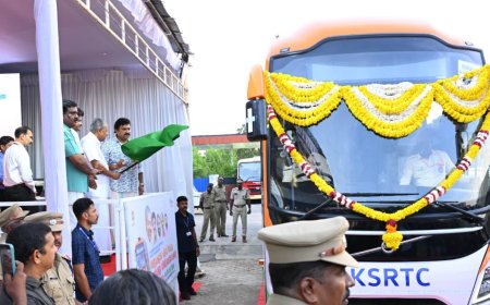 കെഎസ്ആർടിസി പുതിയ തലത്തിലേക്ക് ഉയരുന്നു: മുഖ്യമന്ത്രി പിണറായി വിജയൻ