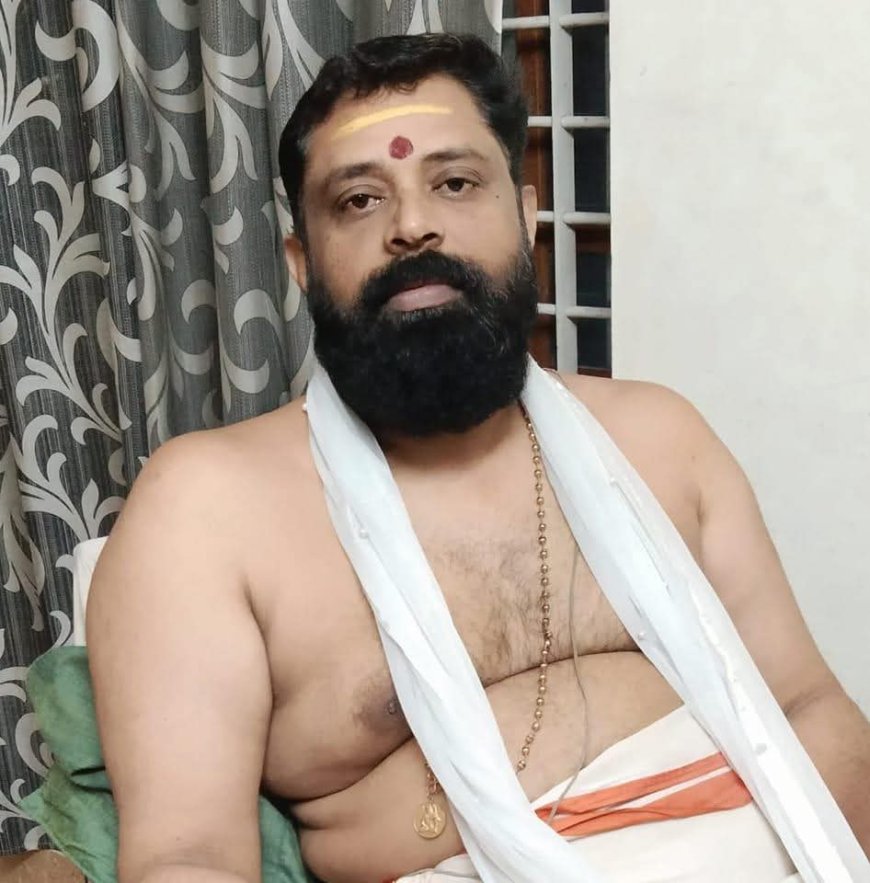 *എസ്. ഹരീഷ്  പോറ്റി  ശബരിമല  ഉൾകഴകം( കീഴ്ശാന്തി)*   പാറശാല ദേവസ്വം മേൽശാന്തി എസ് .ഹരീഷ് പോറ്റിയെ ശബരിമല ഉൾക്കഴകമായി (കീഴ്ശാന്തി)   തെരെഞ്ഞെടുത്തു. രാവിലെ  ഉഷ  പൂജയ്ക്ക് ശേഷം സന്നിധാനത്ത്  നടന്ന നറുക്കെടുപ്പിലാണ് എസ്. ഹരീഷ് പോറ്റിയെ ശബരിമല  ഉൾകഴകമായി തെരഞ്ഞെടുത്തത്.  പുനലൂർ  സ്വദേശി  ദീക്ഷിത്  എന്ന  ആൺകുട്ടിയാണ്  നറുക്കെടുപ്പ്  നടത്തിയത്.