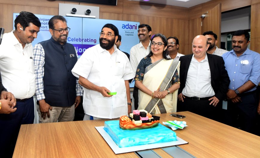 *ഒമ്പത് മാസത്തിനുള്ളിൽ 10 ലക്ഷം കണ്ടെയ്നറുകൾ; ലോകോത്തര നേട്ടം കൈവരിച്ച് വിഴിഞ്ഞം: മന്ത്രി വി. എന്‍ വാസവന്‍*