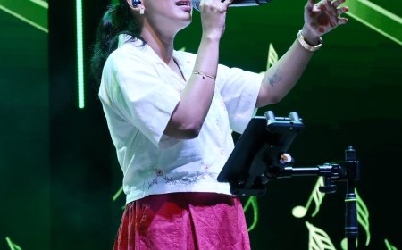 *നാടും നഗരവും ഒത്തുകൂടി, ആനന്ദലഹരിയിൽ ആറാടിച്ച് സിതാര*