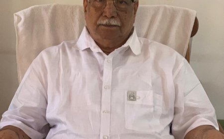 ഇ.ദാമോദരൻ മാസ്റ്റർ അന്തരിച്ചു.