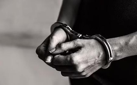 *കാർ വാങ്ങി നൽകാഞ്ഞതിന്‍റെ പേരിൽ തർക്കം; മകന്‍റെ തല അടിച്ചു പൊട്ടിച്ച് അച്ഛൻ*