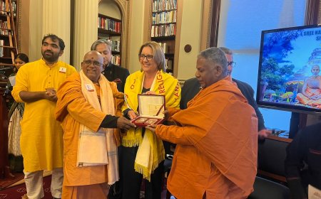 ശിവഗിരി  മഠത്തിന്റെ ആഭിമുഖ്യത്തിൽ നടന്ന ഓസ്ട്രേലിയന്‍ ലോകമത പാര്‍ലമെന്‍റ്:ഇത് ചരിത്ര നിമിഷം