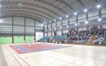  *ഇൻഡോർ സ്റ്റേഡിയം ഉദ്ഘാടനം ചെയ്തു* 