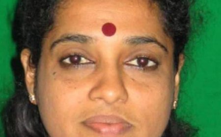 എം കെ കെ ഫൗണ്ടേഷൻ പുരസ്കാരം മുൻ മാവേലിക്കര എംപിയും സിഐടിയു സംസ്ഥാന വൈസ് പ്രസിഡന്റുമായ സിഎസ് സുജാതയ്ക്ക്