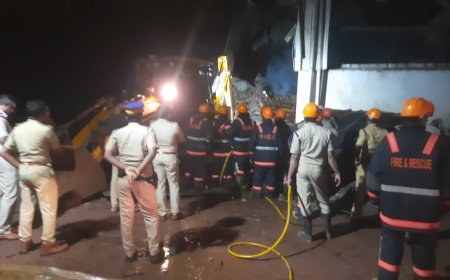 അനന്തപുരം* ഇൻഡസ്ട്രിയൽ എസ്റ്റേറ്റിലെ ഒരു പ്ലൈവുഡ് ഫാക്ടറിയിലെ ഡെക്കോർ പാനൽ യൂണിറ്റിൽ ഇന്ന് ബോയിലർ സ്ഫോടനമുണ്ടായി. സംഭവത്തിൽ ഒരാൾ മരണപ്പെട്ടു.