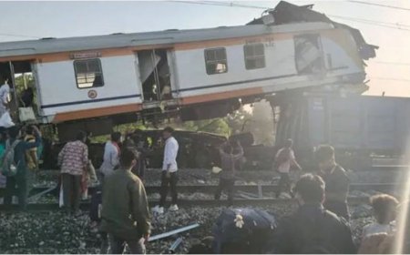 *ബിലാസ്പൂരിൽ ട്രെയിനുകൾ കൂട്ടിയിടിച്ചു; ആറ് പേർക്ക് ദാരുണാന്ത്യം, അനേകം പേർക്ക് പരിക്ക്*