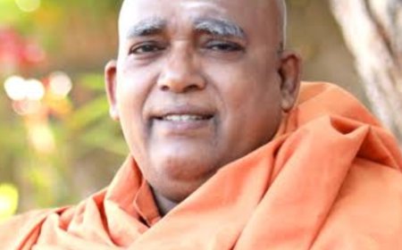 ആത്മീയമായ അടിത്തറയ്ക്ക് ഗുരുദേവകൃതികളെ ജീവിത ദര്‍ശനമാക്കണം