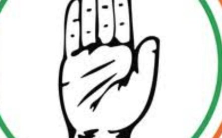 ടിപി ഷാജിയും ഇരുന്നൂറോളം അനുയായികളുംകോണ്‍ഗ്രസില്‍ ചേര്‍ന്നു