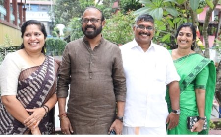 മത്സരംഗത്ത് രണ്ട് ദമ്പതികളും