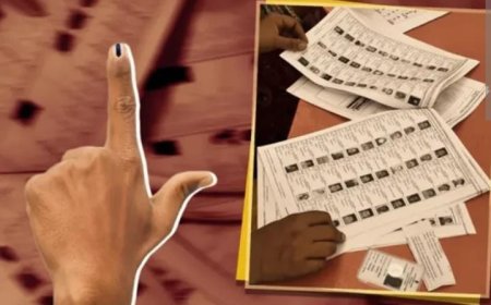 അടിസ്ഥാനരഹിതമായ തോ, വളച്ചൊടിച്ചതോ ആയ ആരോപണങ്ങൾ ഉന്നയിക്കുന്നതും ഒഴിവാക്കണം.  തിരഞ്ഞെടുപ്പ് പ്രചാരണത്തിൽ മാതൃകാ പെരുമാറ്റചട്ടം പാലിക്കണം