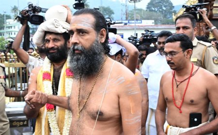  *ശബരിമല നട തുറന്നു;ദർശന സുകൃതം നേടി ആയിരങ്ങൾ* 