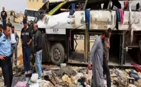 മദീന ബസ് ദുരന്തം: മരിച്ചവരുടെ കുടുംബങ്ങൾക്ക് അഞ്ച് ലക്ഷം ധനസഹായം നൽകുമെന്ന് തെലങ്കാന സർക്കാർ