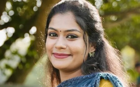 തിരുവനന്തപുരം യുഡിഎഫ് സ്ഥാനാർഥി വൈഷ്ണ സുരേഷിന്റെ പേര് വെട്ടിയ സംഭവം.  തെരഞ്ഞെടുപ്പ് കമ്മീഷൻ ഹിയറിങ് ഇന്ന്