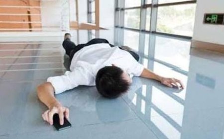 *ജോലിസമ്മര്‍ദം താങ്ങാനാവുന്നില്ല; വെഞ്ഞാറമൂട്ടില്‍ എസ്ഐആർ ജോലിക്കിടെ ബിഎല്‍ഒ കുഴഞ്ഞുവീണു*