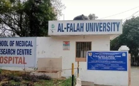 ഡൽഹി സ്ഫോടനം: തീവ്രവാദികളുമായി ബന്ധമുണ്ടെന്ന സംശയത്തിൽ അൽ ഫലാഹ് സർവകലാശാലയിലെ 200 ലധികം ഡോക്ടർമാരും ജീവനക്കാരും നിരീക്ഷണത്തിൽ