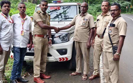 നിയന്ത്രണം വിട്ട ബൈക്ക് യാത്രികനെ രക്ഷിച്ചത് കെ.എസ്.ആർ.ടി.സി ഡ്രൈവറുടെ മനസാന്നിധ്യം.