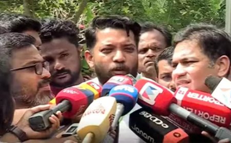 പാർട്ടി ആരോടും ഒളിവിൽ കഴിയാൻ ഒന്നും പറഞ്ഞിട്ടില്ലല്ലോ, കാര്യങ്ങൾ നിയമപരമായി ചെയ്യണോ വേണ്ടയോ എന്നത് അയാളല്ലേ തീരുമാനിക്കുന്നത്'; രാഹുൽ മാങ്കൂട്ടത്തിലിനെ കുറിച്ച് ഷാഫി പറമ്പിൽ