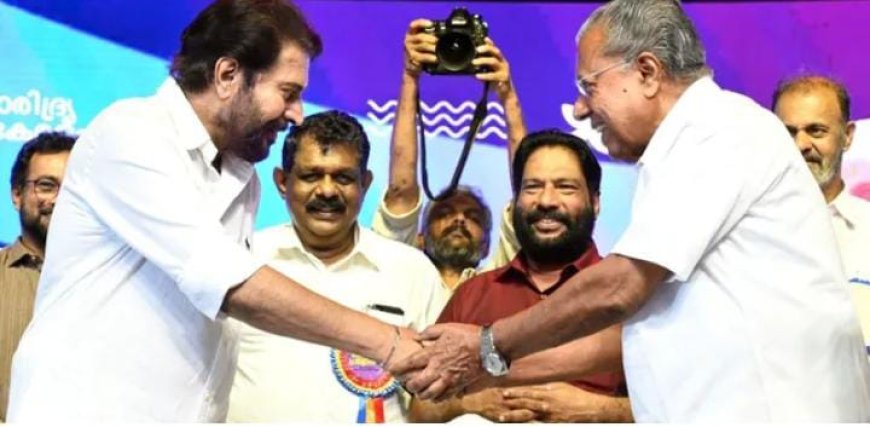 കേരളം ലോകത്തിനെ അത്ഭുതപെടുത്തുന്നു : മമ്മൂട്ടി