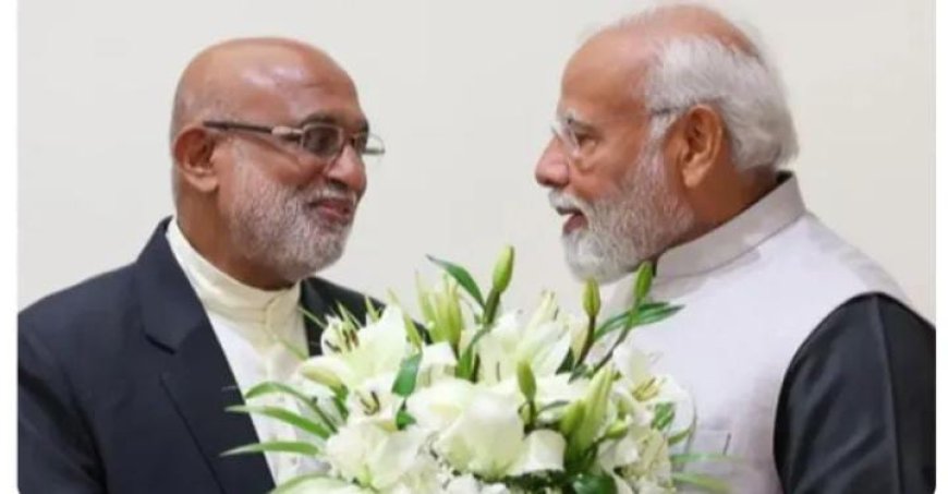 മാർപാപ്പയെ ഇന്ത്യയിലേ ക്ക് ക്ഷണിക്കണം; സീറോ മലബാർ സഭാ നേതൃത്വം പ്രധാനമന്ത്രിയുമായി കൂടി ക്കാഴ്ച നടത്തി