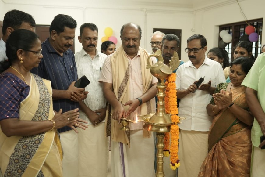 ഗ്രാമകേന്ദ്രങ്ങൾ പൊതു ഇടങ്ങൾ സൃഷ്ടിക്കാൻ സഹായകമാകും: മന്ത്രി കെ എൻ ബാലഗോപാൽ*