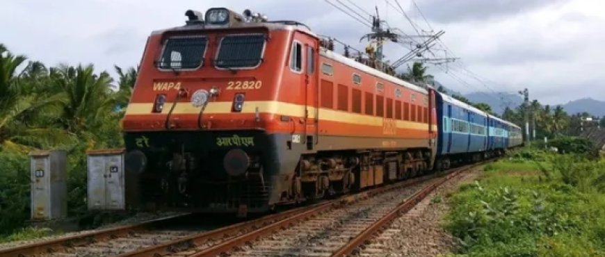 നാഗർകോവിലിൽ നിന്ന് കേ രളം വഴി ഗോവയിലേക്ക് പ്ര ത്യേക ട്രെയിൻ സർവീസ് പ്ര ഖ്യാപിച്ച് ദക്ഷിണ റെയിൽ വേ. പ്രഖ്യാപനം ക്രിസ്മസ് അവധിയുടെ തിരക്ക് പ്രമാ ണിച്ച്. യാത്രക്കുള്ള മുൻകൂ ർ റിസർവേഷൻ ആരംഭിച്ചു.