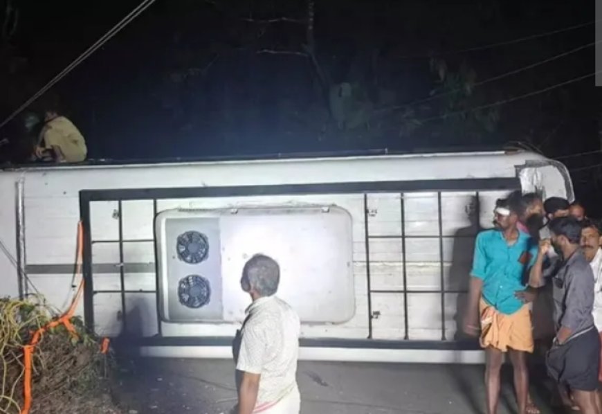 കോട്ടയത്ത് വിനോദ സഞ്ചാരികൾ സഞ്ചരിച്ച വാൻ കാറുമായി കൂട്ടിയിടിച്ച് അപകടം.