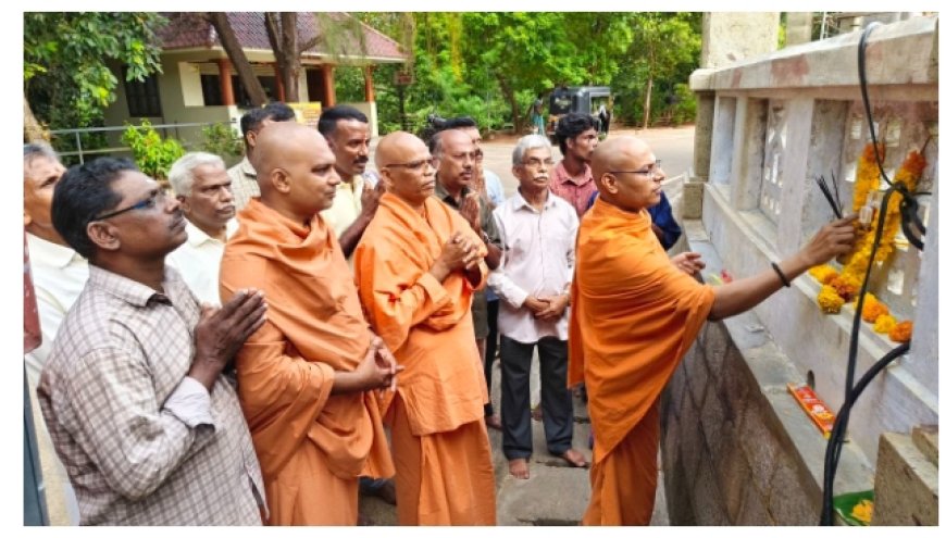 93 മത് ശിവഗിരി തീര്‍ത്ഥാടനത്തിന്‍റെ മുന്നോടിയായി വൈദ്യുതി ഉച്ചഭാഷിണി ജോലികളുടെ തുടക്കം കുറിച്ചുകൊണ്ട് സ്വാമി ശ്രീനാരായണദാസ് സ്വിച്ച് ഓണ്‍ കര്‍മ്മം നിര്‍വഹിച്ചു.