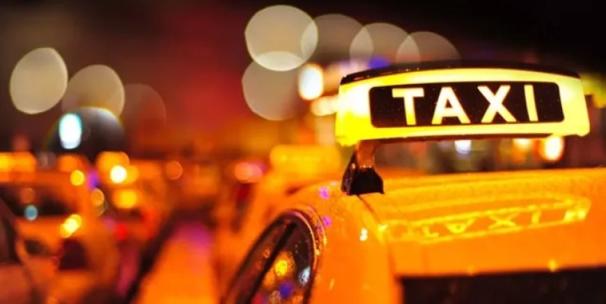 മൂന്നാറിൽ വീണ്ടും ഓൺലൈൻ ടാക്സി തടഞ്ഞു. ഇസ്രയേലി വിദേശികളുമായി കൊച്ചിയിലേക്ക് പോയ വാഹനം തടഞ്ഞത് മൂന്നാറിലെ ടാക്സി ഡ്രൈവർമാർ