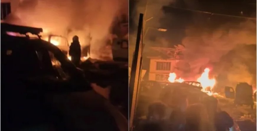 ഭീകരരിൽ നിന്ന് പിടികൂടിയ സ്ഫോടക വസ്തുക്കൾ പരിശോധിക്കുന്നതിനിടെ പൊട്ടിത്തെറിച്ചു, പൊലീസ് സ്റ്റേഷൻ കത്തിനശിച്ചു