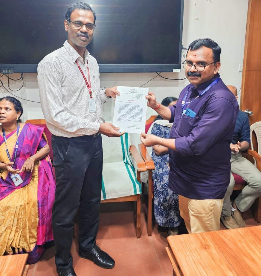 *ഫയൽ അദാലത്തിൽ 4155 ഫയലുകൾക്ക് തീർപ്പ് ; നഗരസഭ മുൻ ക്ലാർക്കിന് വകുപ്പ് മേധാവിയുടെ അഭിനന്ദനം*