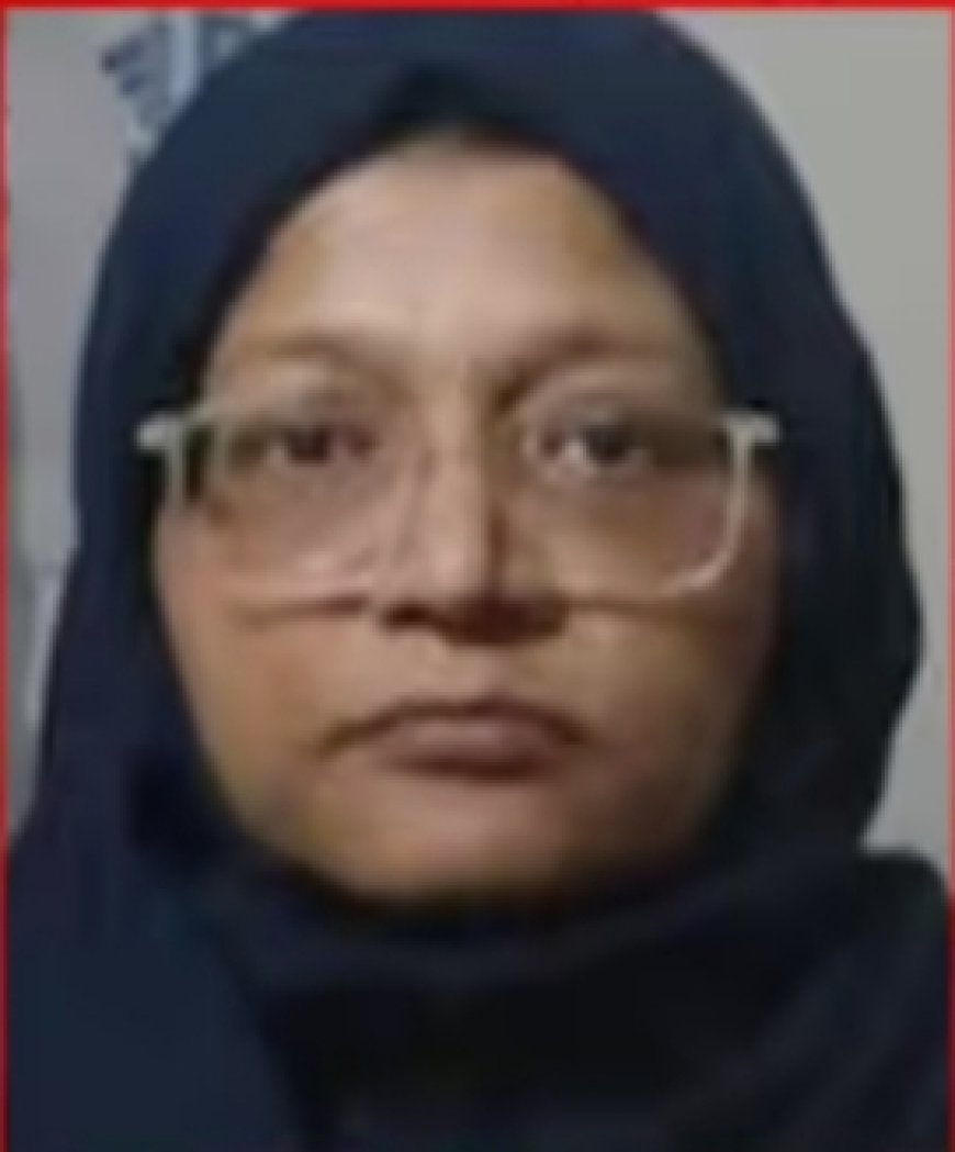 ന്യൂഡൽഹി: ചെങ്കോട്ട സ്ഫോടനത്തിൽ അറസ്റ്റിലായ വനിത ഡോക്ടർ ഷഹീന് ലഷ്ക്കർ ഇ ത്വയ്ബയുമായും ബന്ധമെന്ന് സൂചന.