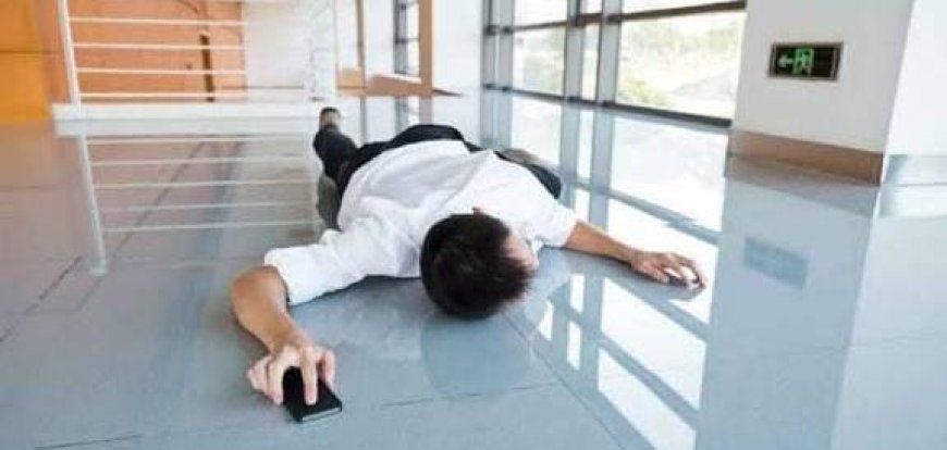 *ജോലിസമ്മര്‍ദം താങ്ങാനാവുന്നില്ല; വെഞ്ഞാറമൂട്ടില്‍ എസ്ഐആർ ജോലിക്കിടെ ബിഎല്‍ഒ കുഴഞ്ഞുവീണു*