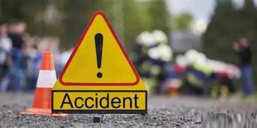 കൊടകരയിൽ കെഎസ്ആർടിസി ബസും കണ്ടെയ്ന‌ർ ലോറിയും കൂട്ടിയിടിച്ചു. സംഭവത്തിൽ 12 പേർക്ക് പരിക്ക്