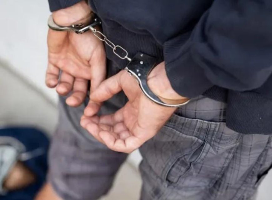 ബെർത്ത് ഡേ ആഘോഷത്തിന് പണം കണ്ടെത്താൻ ഐ ഫോൺ പണയം വെച്ചു. അത് തിരിച്ചെടുക്കുന്നതിന് റെയിൽവേ സാമഗ്രികൾ മോഷ്ടിച്ച് വിൽപ്പന നടത്താൻ ശ്രമം: യുവാക്കൾ പിടിയിൽ