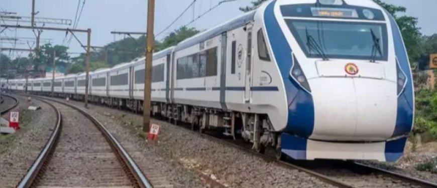 വടകരയിൽ വന്ദേഭാരത് എക്സ്പ്രസ് ഇടിച്ച് അറക്കിലാട് സ്വദേശിക്ക് ദാരുണാന്ത്യം.രണ്ടുദിവസത്തിനിടെ ഒരേമേഖലയിൽ ഇത് രണ്ടാമത്തെ മരണം,അപകടസ്ഥലത്ത്അന്വേഷണം ശക്തമാക്കിആർപിഎഫ്