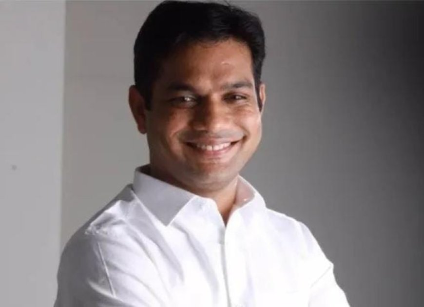 കോൺഗ്രസ് ഡിജിറ്റൽ മീഡിയ സെല്ലിൽ അഴിച്ചു പണി. ചെയർമാനായ വി.ടി ബൽറാമിനെ മാറ്റി.  ചുമതല ഹൈബി ഈഡന്.  ഇനി ‘സോഷ്യൽ മീഡിയ സെൽ' എന്നറിയപ്പെടും