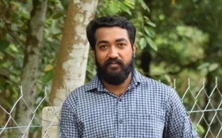 കോതനല്ലൂരിൽ വാഹനാപകടത്തിൽ യുവാവ് മരിച്ചു. എം.വി.ഐ.പി. തൂക്കുപാലത്തിൽ സുഹൃത്തുമായി സംസാരിച്ചിരിക്കെ അമിത വേഗതയിൽ വന്ന സ്കൂട്ടർ ഇടിച്ച് ഗുരുതരമായി പരുക്കേൽക്കുകയായിരുന്നു