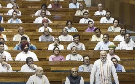 10 മണിക്കൂർ നീണ്ടു നിൽക്കുന്ന ചർച്ചയ്ക്ക് പ്രധാനമന്ത്രി മോദി തുടക്കം കുറിക്കും, ലോക്സഭയിൽ ഇന്ന് വന്ദേ മാതരം 150 വാർഷികാഘോഷത്തിൽ പ്രത്യക ചർച്ച.