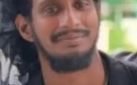 ഉഴവൂരിൽ ടിപ്പർ ലോറി ഇടിച്ച് ബൈക്ക് യാത്രക്കാരനായ യുവാവ് മരിച്ചു.  അപകടത്തിനിടയാക്കിയ ത് അനധികൃത മണ്ണെടുപ്പ് കേന്ദ്രത്തിലേക്ക് പോയ ടിപ്പർ ലോറിയെന്ന് ആക്ഷേപം. പരുക്കേറ്റ യുവാവിനെ ആശുപത്രിയിൽ എത്തിച്ചെങ്കിലും രക്ഷിക്കാനായില്ല