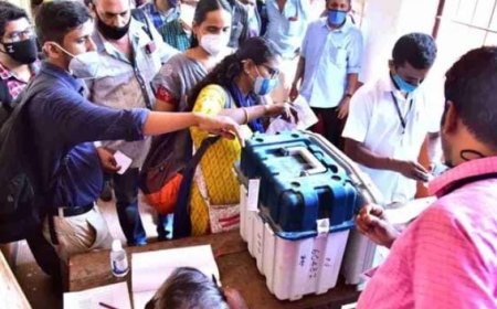 വടക്കൻ കേരളം നാളെ പോളിം​ഗ് ബൂത്തിലേക്ക്; തദ്ദേശ തെരഞ്ഞെടുപ്പ് രണ്ടാം ​ഘട്ടം; പോളിം​ഗ് സാമ​ഗ്രികളുടെ വിതരണം പൂർത്തിയായി