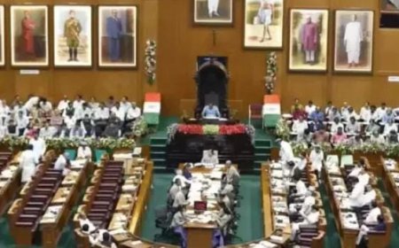 വിദ്വേഷ പ്രസംഗവും കുറ്റകൃത്യങ്ങളും നിയന്ത്രിക്കാൻ ബിൽ അവതരിപ്പിച്ച് കർണാടക സർക്കാർ. കുറ്റം തെളിഞ്ഞാൽ പിഴയും 10 വർഷം വരെ തടവും