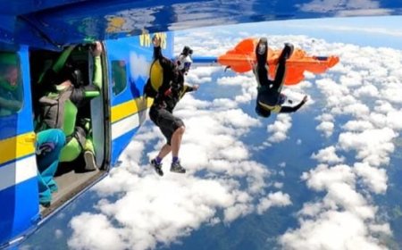 വിമാനത്തിന്റെ വാലിൽ കുടുങ്ങി പാരച്യൂട്ട്; സ്‌കൈഡൈവർ രക്ഷപ്പെട്ടത് തലനാരിടയ്ക്ക്, വീഡിയോ വൈറൽ