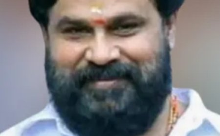 *നടിയെ ആക്രമിച്ച കേസിലെ കോടതി വിധി വന്നതിന് പിന്നാലെ വിവാദങ്ങള്‍ നടക്കുന്നതിനിടെ ക്ഷേത്ര പരിപാടിയില്‍ നിന്ന് പിന്മാറി നടൻ ദിലീപ്.*