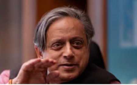 തലസ്ഥാനത്ത് കണ്ടത് ജനാധിപത്യത്തിന്‍റെ സൗന്ദര്യം, നഗരസഭ ബിജെപി പിടിച്ചതിൽ ശശി തരൂർ; കേരളത്തിലെ യുഡിഎഫ് വിജയം മാറ്റത്തിന്‍റെ കാഹളം എന്നും പ്രതികരണം