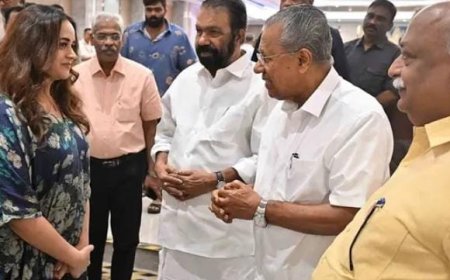 സംസ്ഥാന സർക്കാരിന്റെ ക്രിസ്മസ് വിരുന്നിൽ മുഖ്യാതിഥിയായി നടി ഭാവന. മുഖ്യമന്ത്രി പിണറായി വിജയൻ സംഘടിപ്പിച്ച വിരുന്നിലാണ് ഭാവന പങ്കെടുത്തത്.