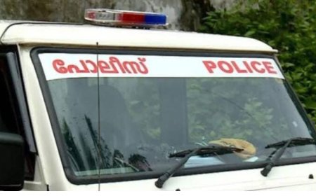 *നടി വിഷ്ണുപ്രിയയുടെ അച്ഛനെ മരിച്ച നിലയിൽ കണ്ടെത്തി,​ മുഖത്ത് ടേപ്പ് ഒട്ടിച്ചനിലയിൽ*