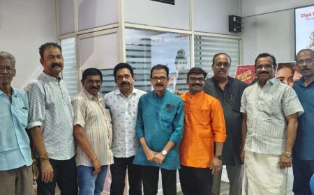 സമാന്തരപ്പക്ഷികൾ ചലച്ചിത്രം ആദ്യപ്രദർശനം* 