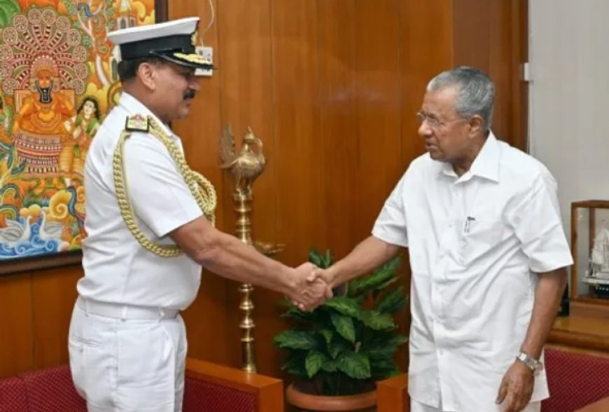 നാവിക സേനാ മേധാവി മുഖ്യമന്ത്രിയുമായി കൂടിക്കാഴ്ച നടത്തി